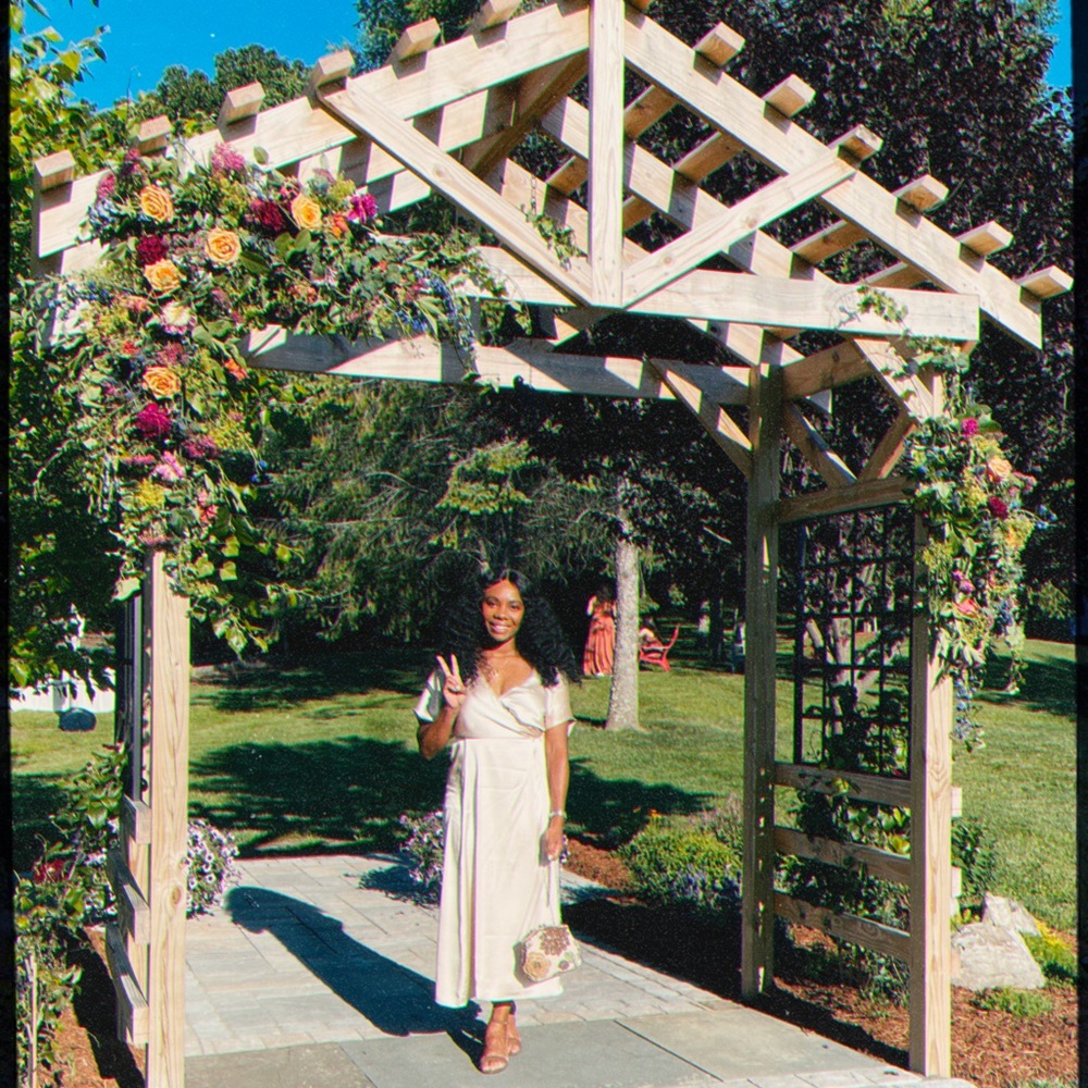 Meet your Posher, Brittney!